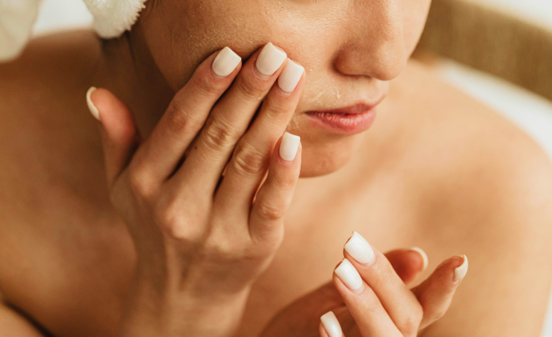 About My Skin_Auravedic Kumkumadi Oil